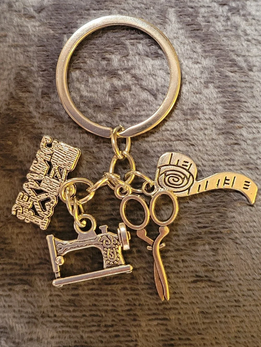 I ♡ SEWING, Scissors, Tape Measure, Sewing Machine Charms & Key Ring Key Chain